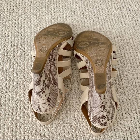 Sofft Cream Ivory Off White Snake Print Gladiator Strappy Wedge Heeled Sandals - Picture 7 of 8